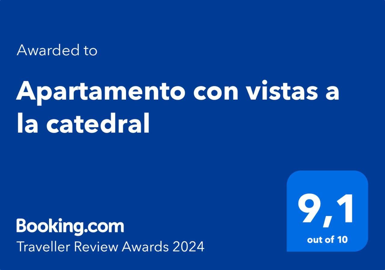 Apartamento Con Vistas A La Catedral 圣地亚哥－德孔波斯特拉 外观 照片